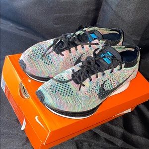 Nike Flynit Racers.